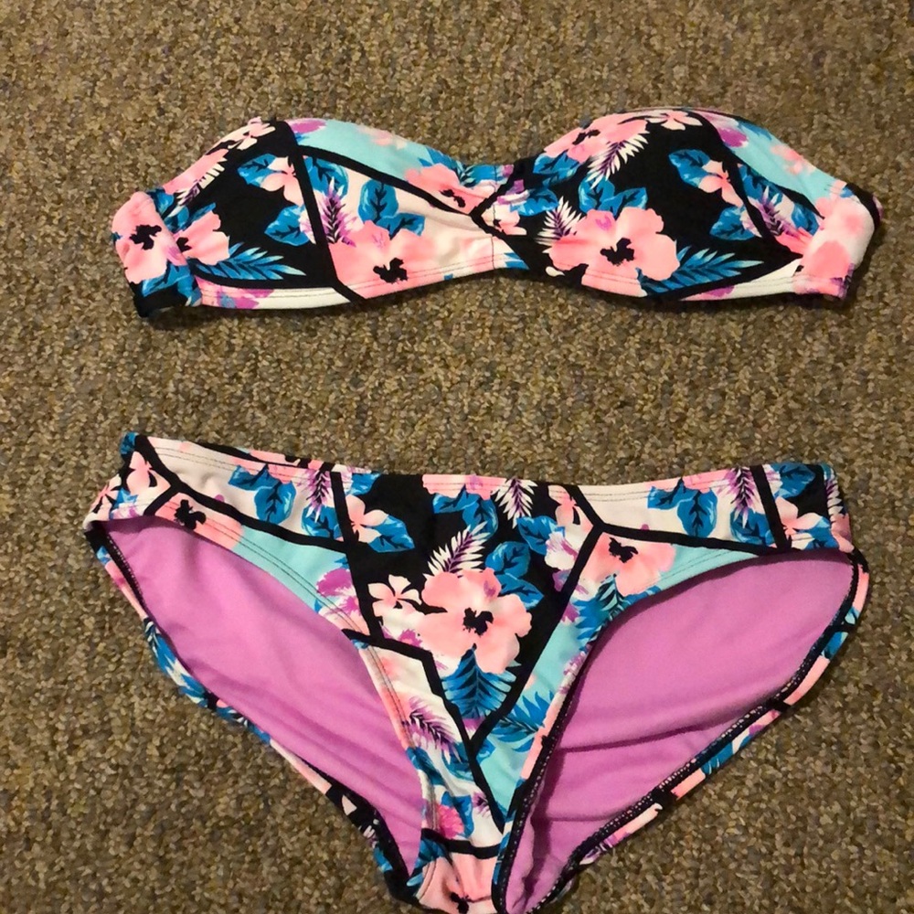 Strapless bikini set